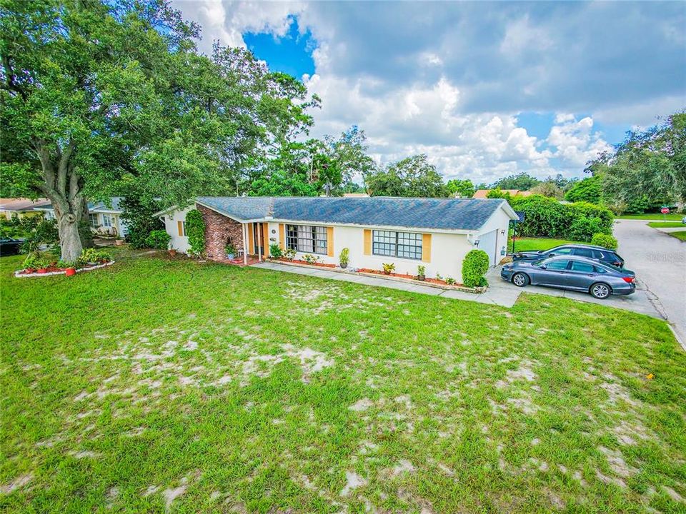 En Venta: $468,500 (3 camas, 3 baños, 1682 Pies cuadrados)