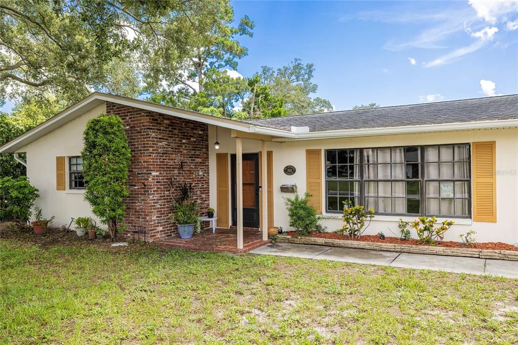 En Venta: $468,500 (3 camas, 3 baños, 1682 Pies cuadrados)
