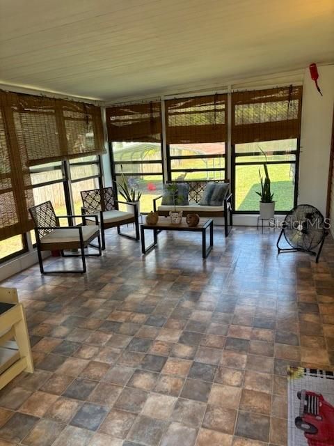 En Venta: $190,000 (2 camas, 2 baños, 924 Pies cuadrados)