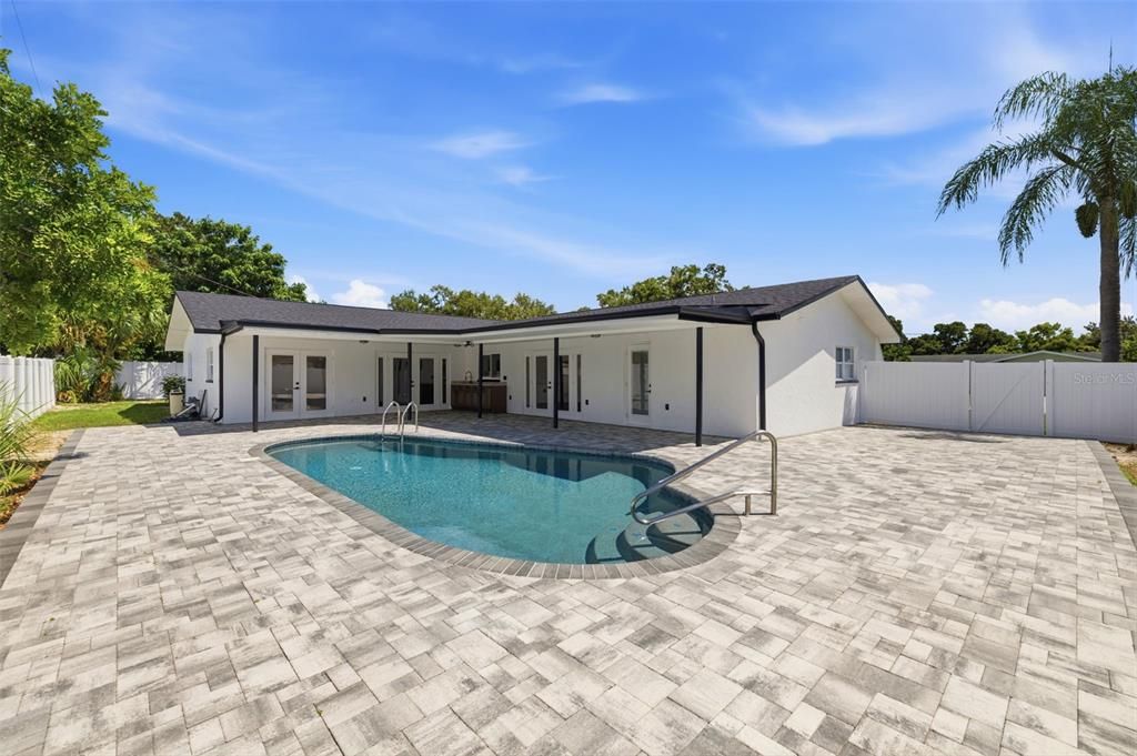 For Sale: $675,000 (4 beds, 2 baths, 2328 Square Feet)