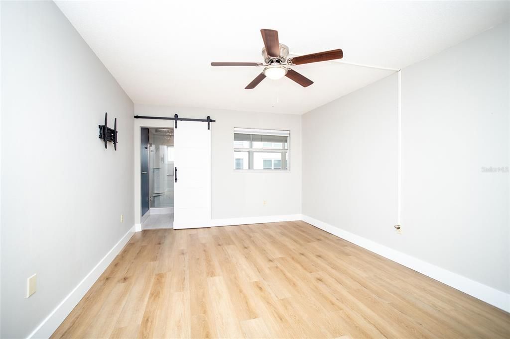 En Venta: $249,000 (2 camas, 2 baños, 1250 Pies cuadrados)