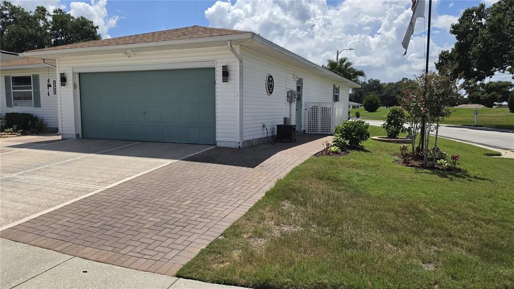 For Sale: $314,900 (3 beds, 2 baths, 1955 Square Feet)