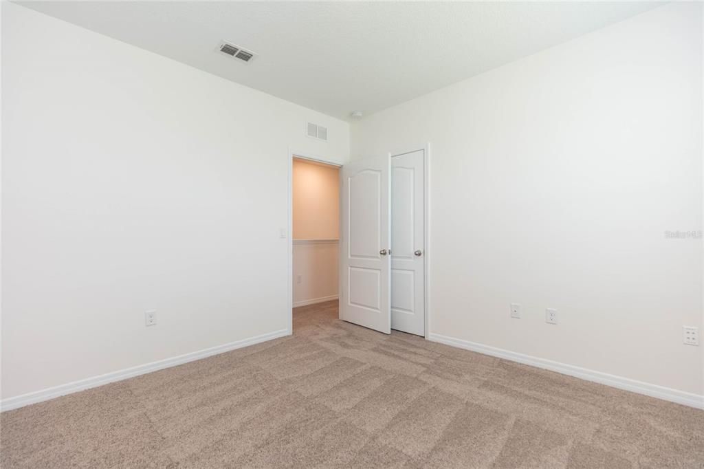For Sale: $375,000 (4 beds, 2 baths, 2526 Square Feet)