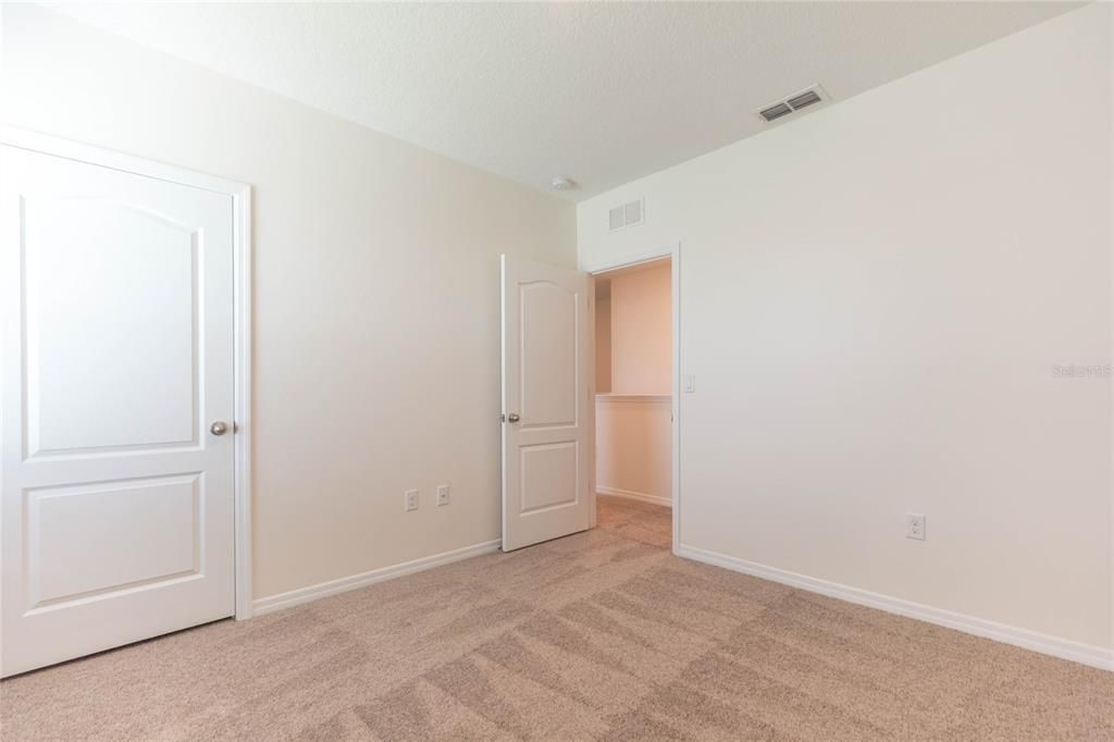 For Sale: $375,000 (4 beds, 2 baths, 2526 Square Feet)