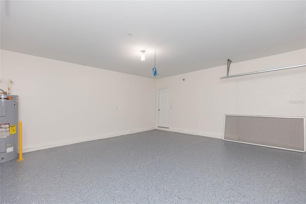 For Sale: $375,000 (4 beds, 2 baths, 2526 Square Feet)