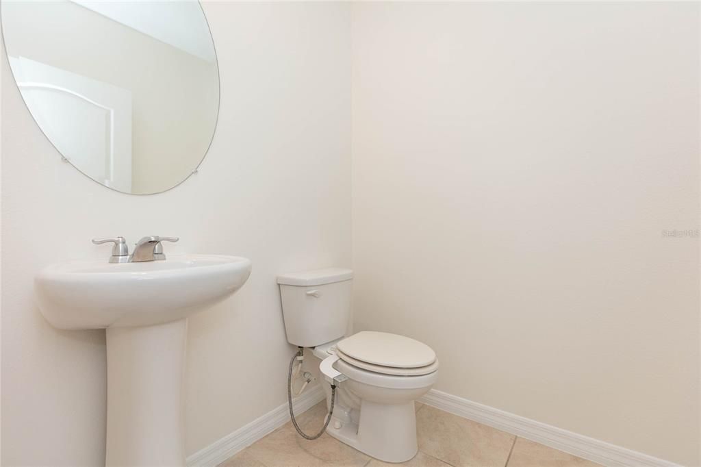 For Sale: $375,000 (4 beds, 2 baths, 2526 Square Feet)