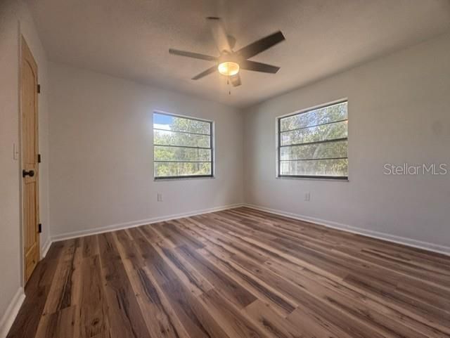 For Sale: $339,900 (3 beds, 2 baths, 1718 Square Feet)