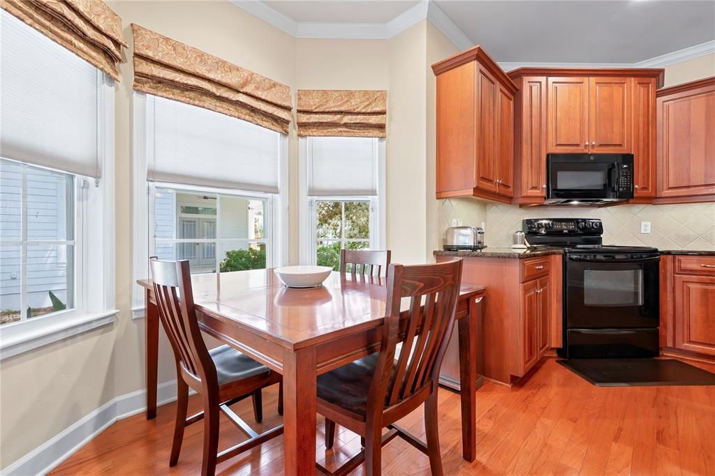 En Venta: $580,000 (4 camas, 2 baños, 2088 Pies cuadrados)