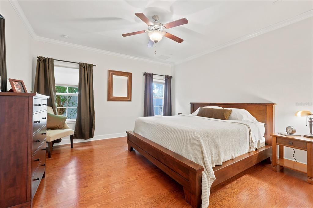 En Venta: $580,000 (4 camas, 2 baños, 2088 Pies cuadrados)