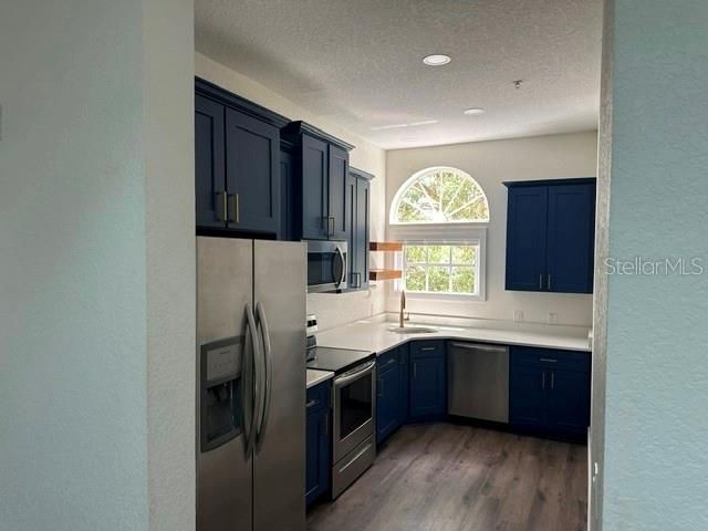 For Rent: $1,650 (2 beds, 2 baths, 1000 Square Feet)