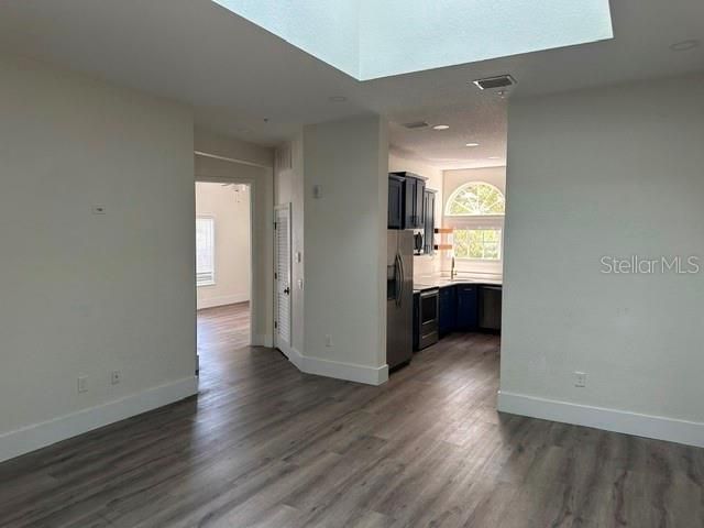 For Rent: $1,650 (2 beds, 2 baths, 1000 Square Feet)