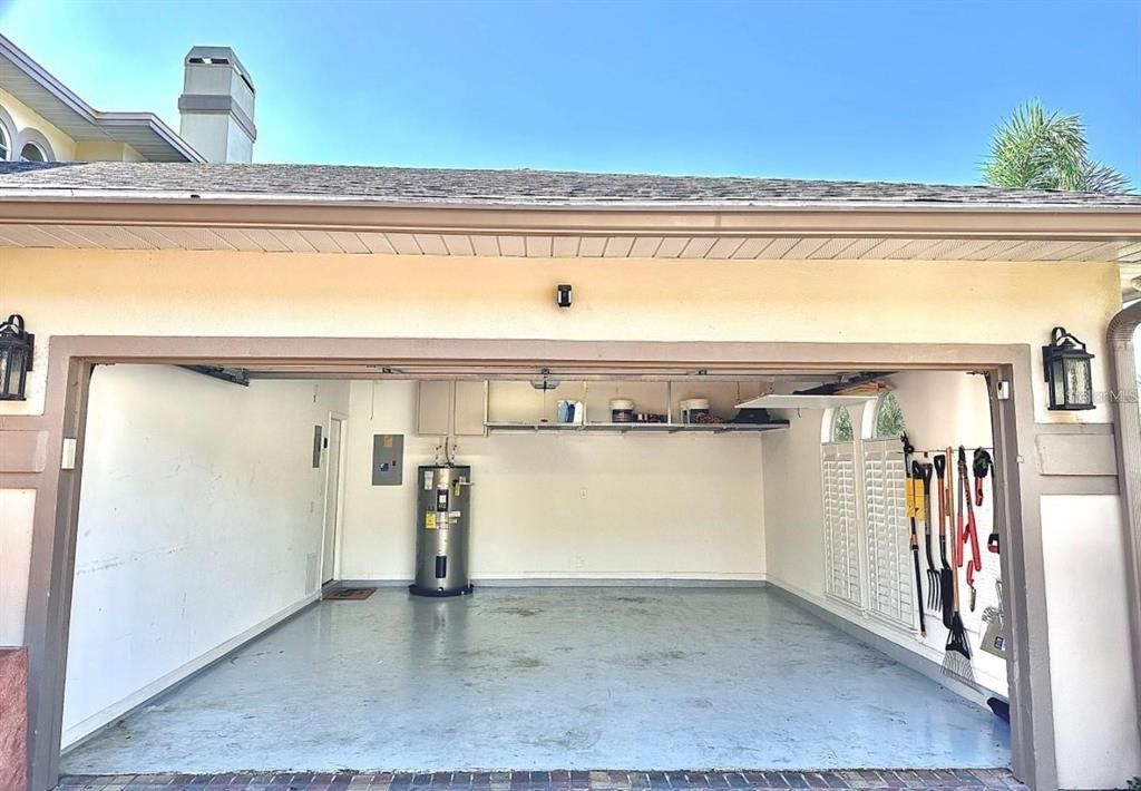 For Rent: $6,700 (5 beds, 3 baths, 3389 Square Feet)