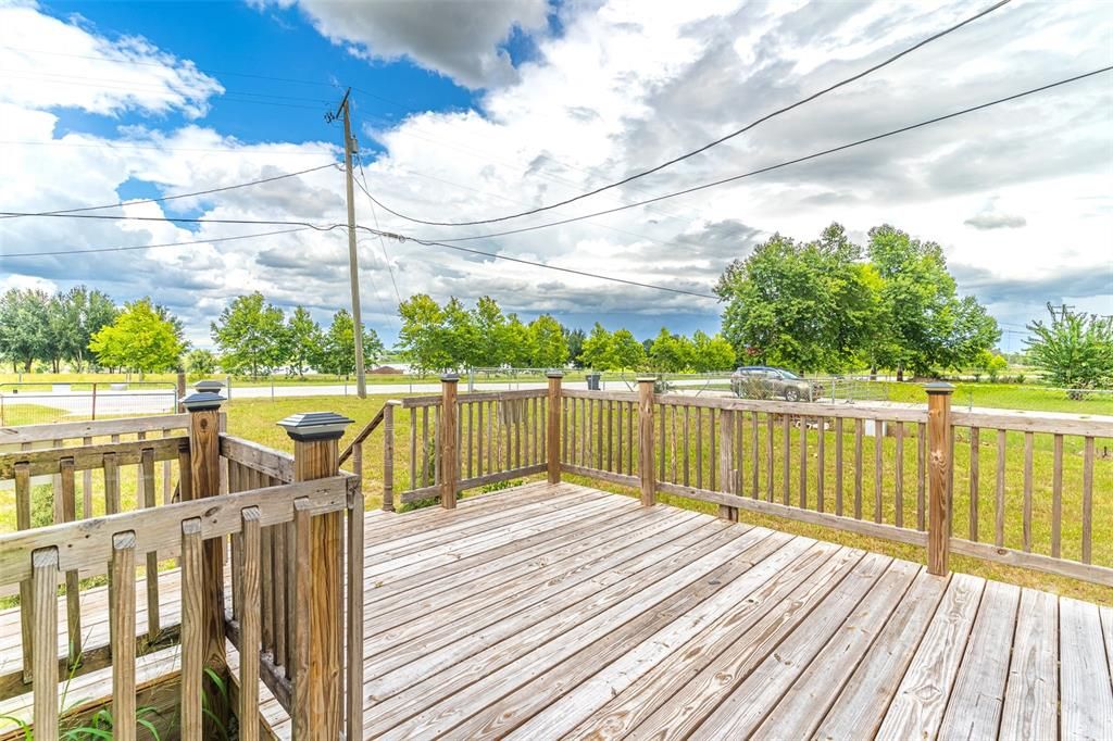 For Sale: $365,000 (3 beds, 2 baths, 1323 Square Feet)