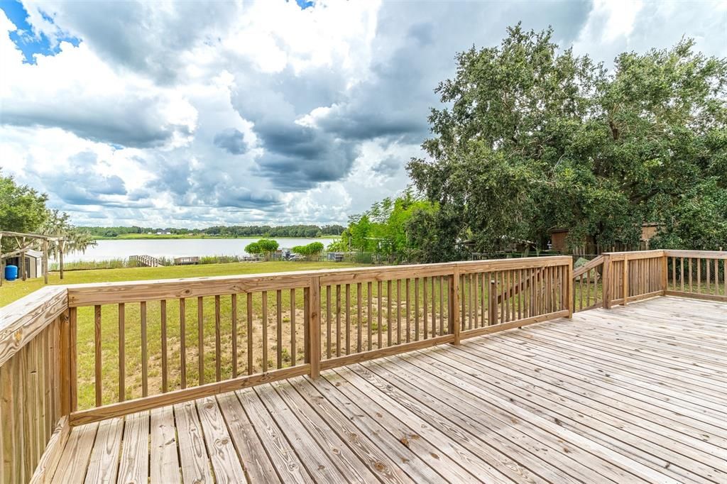 For Sale: $365,000 (3 beds, 2 baths, 1323 Square Feet)