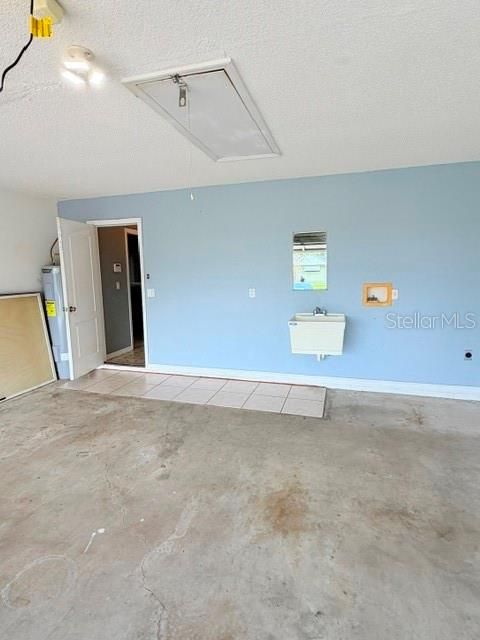 For Rent: $1,850 (3 beds, 2 baths, 1927 Square Feet)