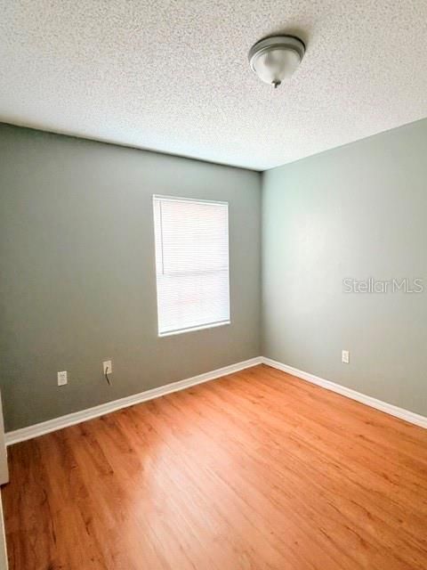 For Rent: $1,850 (3 beds, 2 baths, 1927 Square Feet)