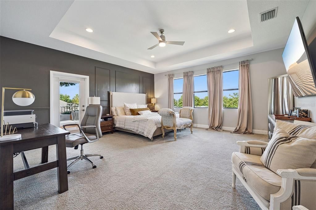 For Sale: $960,000 (5 beds, 4 baths, 3821 Square Feet)