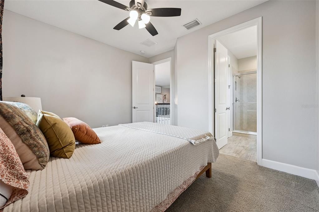 For Sale: $960,000 (5 beds, 4 baths, 3821 Square Feet)