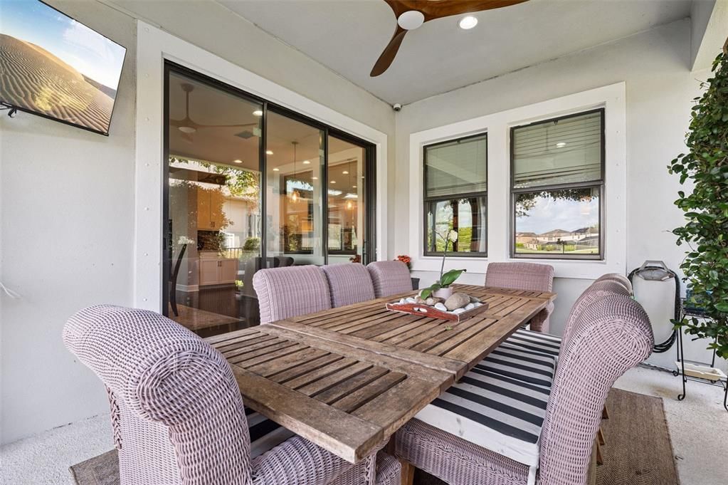 For Sale: $960,000 (5 beds, 4 baths, 3821 Square Feet)
