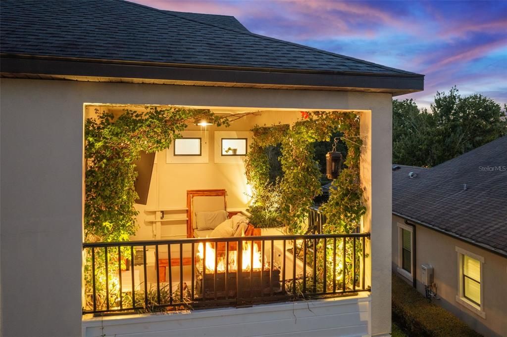 For Sale: $960,000 (5 beds, 4 baths, 3821 Square Feet)