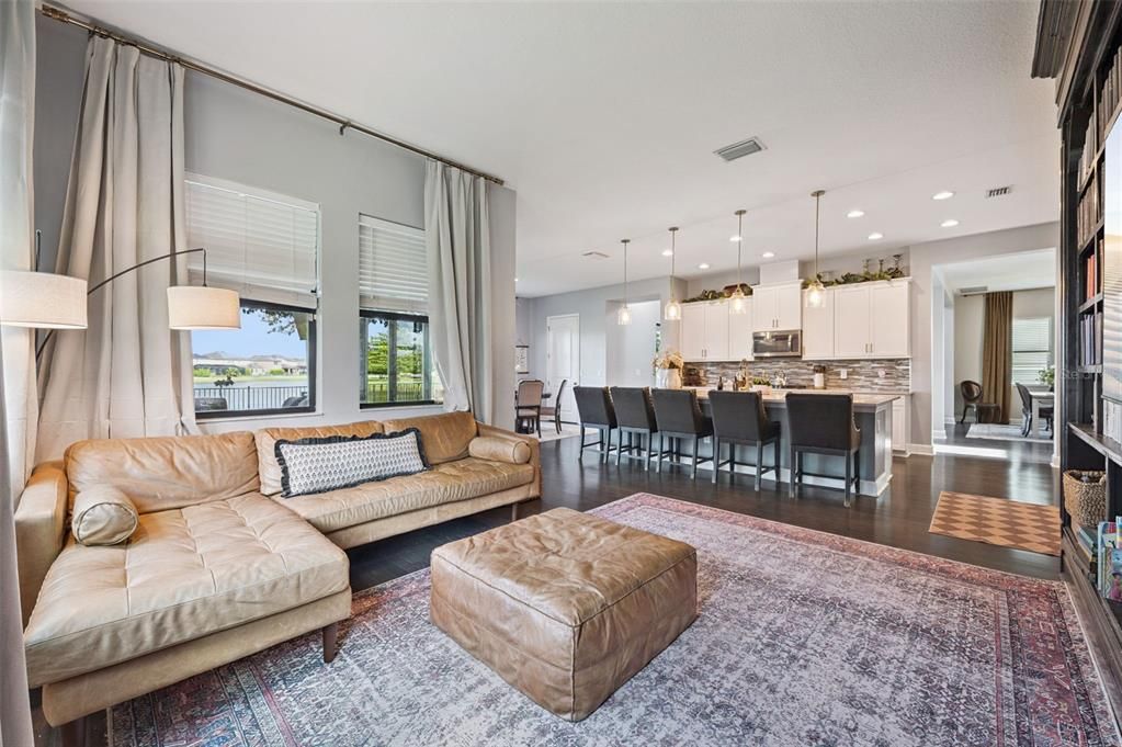 For Sale: $960,000 (5 beds, 4 baths, 3821 Square Feet)