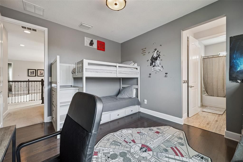 For Sale: $960,000 (5 beds, 4 baths, 3821 Square Feet)