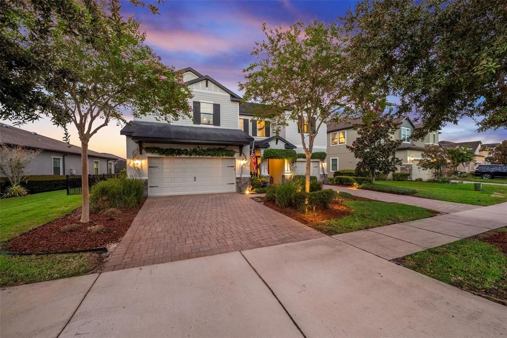 For Sale: $960,000 (5 beds, 4 baths, 3821 Square Feet)