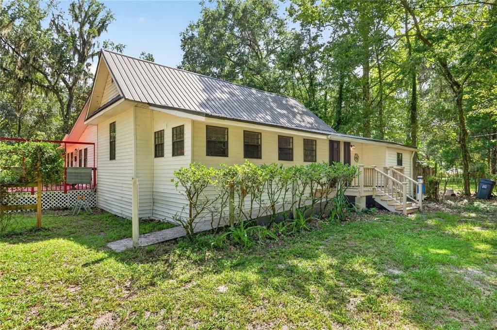 На продажу: $349,900 (3 спален, 2 ванн, 1966 Квадратных фут)