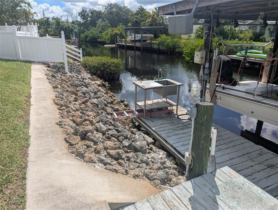 En Venta: $877,000 (3 camas, 3 baños, 1928 Pies cuadrados)