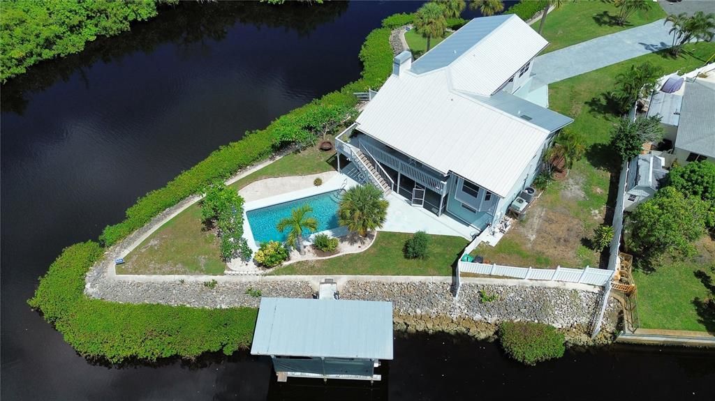 En Venta: $877,000 (3 camas, 3 baños, 1928 Pies cuadrados)