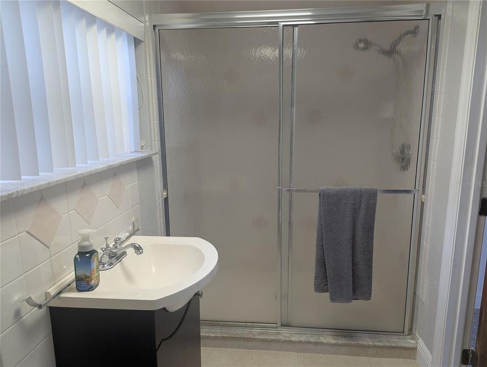 En Venta: $877,000 (3 camas, 3 baños, 1928 Pies cuadrados)
