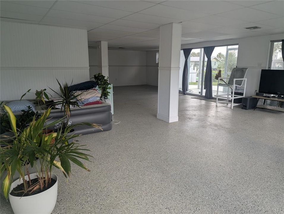 En Venta: $877,000 (3 camas, 3 baños, 1928 Pies cuadrados)