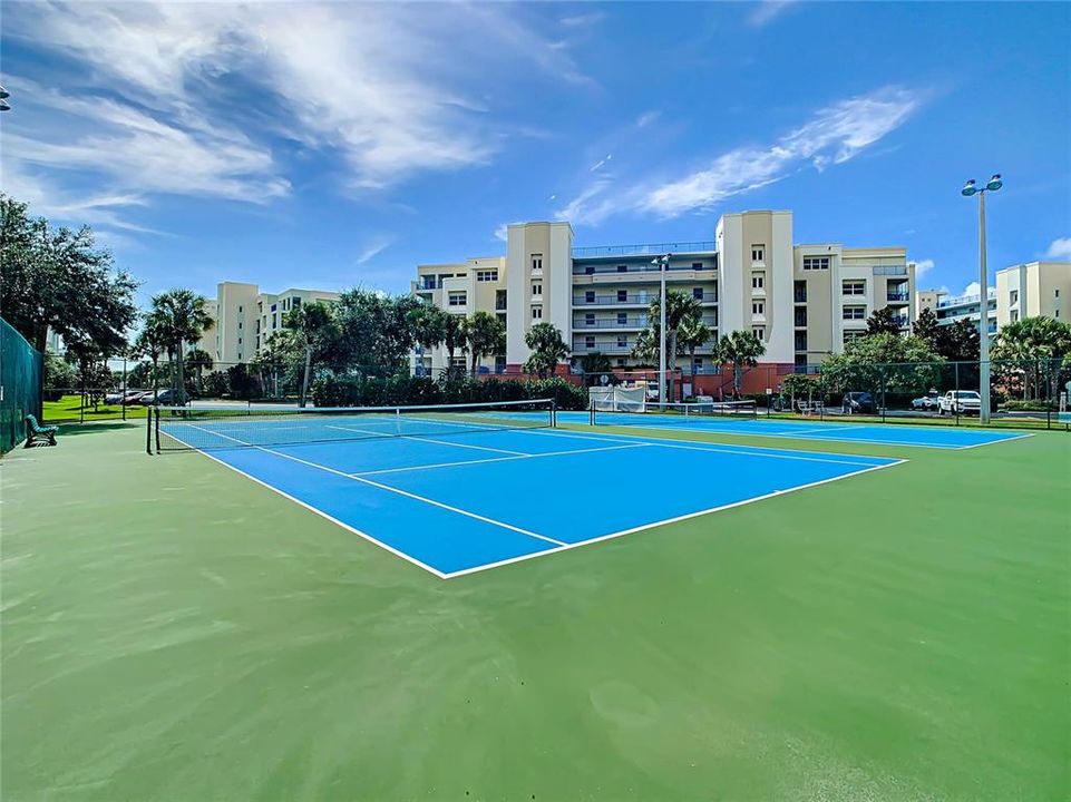 En Venta: $405,000 (2 camas, 2 baños, 1280 Pies cuadrados)