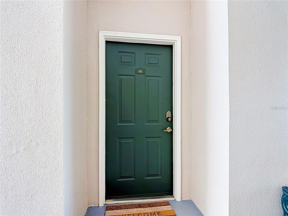 For Sale: $310,000 (1 beds, 1 baths, 830 Square Feet)