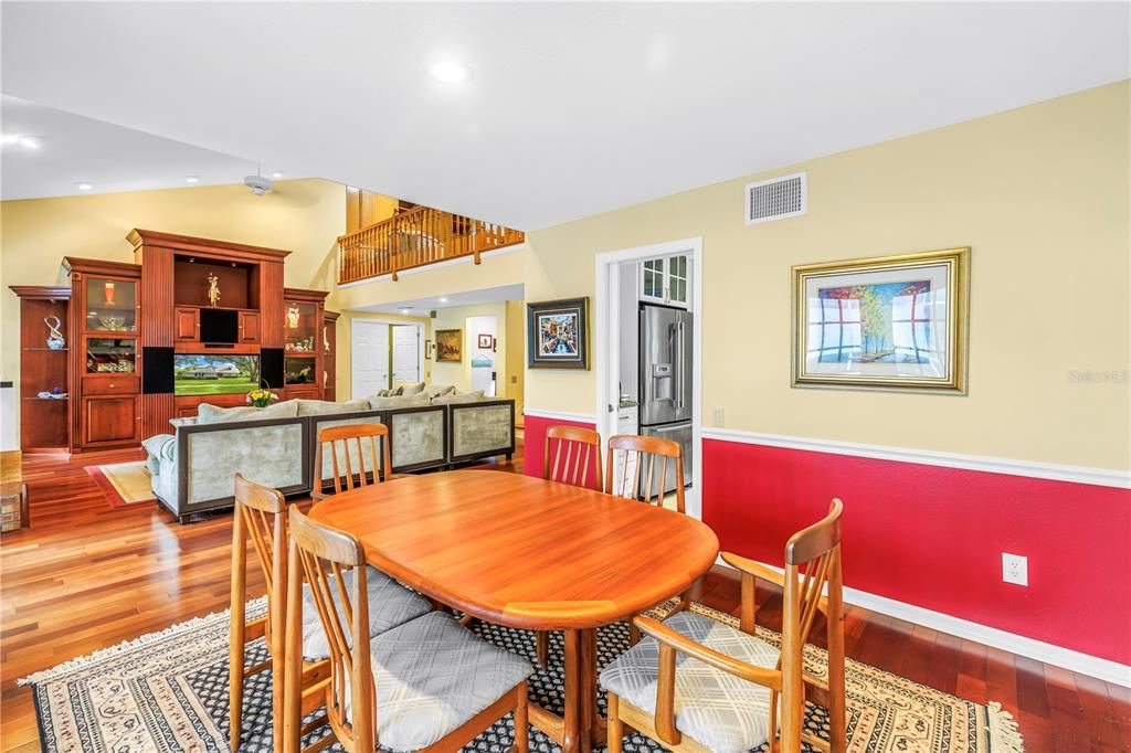 En Venta: $1,449,000 (4 camas, 3 baños, 3348 Pies cuadrados)