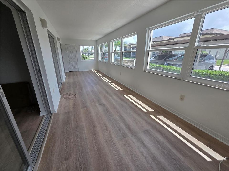 For Sale: $130,000 (2 beds, 2 baths, 1088 Square Feet)
