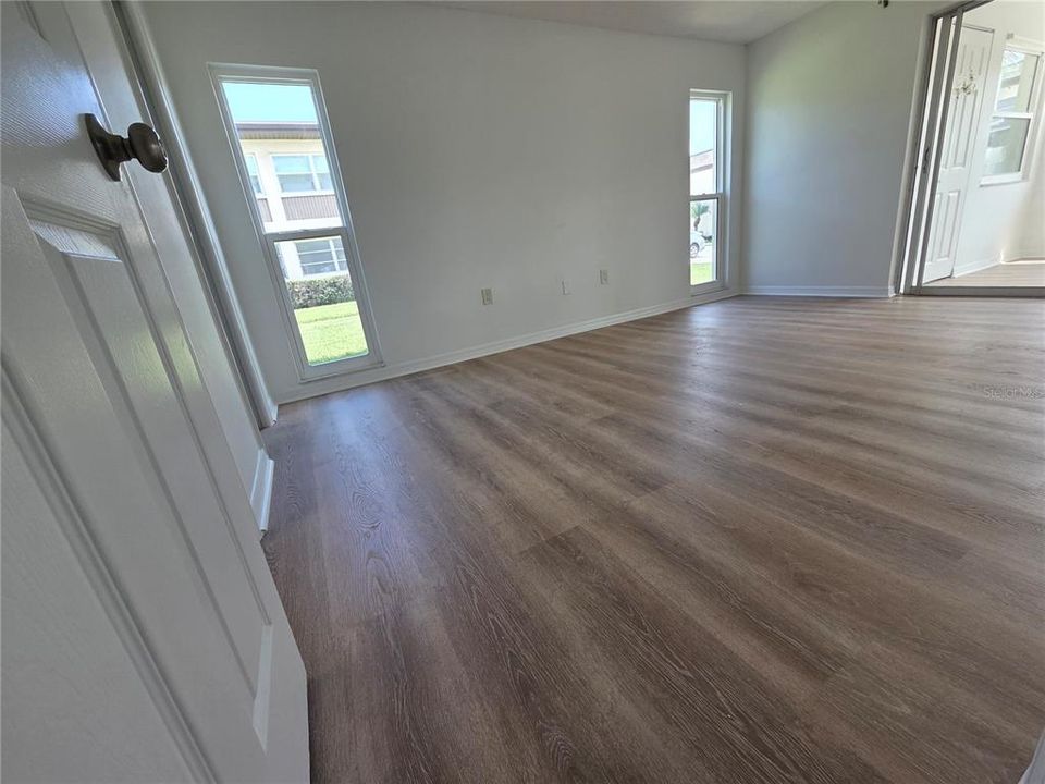 For Sale: $130,000 (2 beds, 2 baths, 1088 Square Feet)