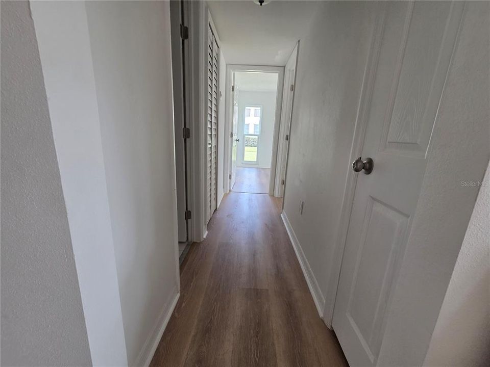 For Sale: $130,000 (2 beds, 2 baths, 1088 Square Feet)