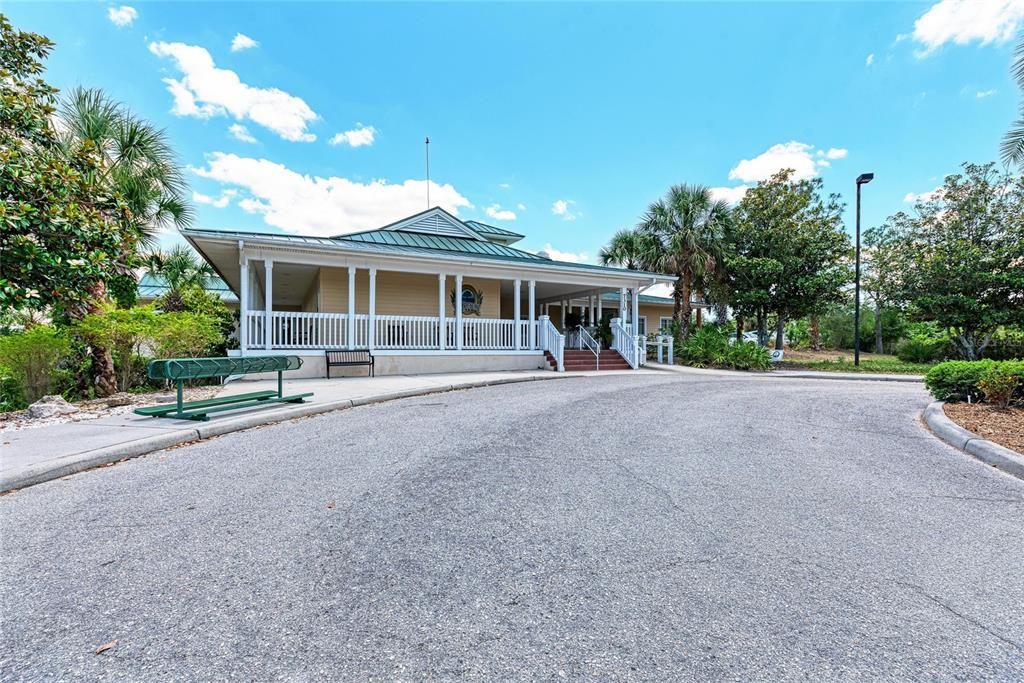 En Venta: $599,000 (3 camas, 2 baños, 1894 Pies cuadrados)