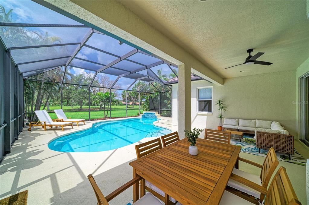 En Venta: $599,000 (3 camas, 2 baños, 1894 Pies cuadrados)