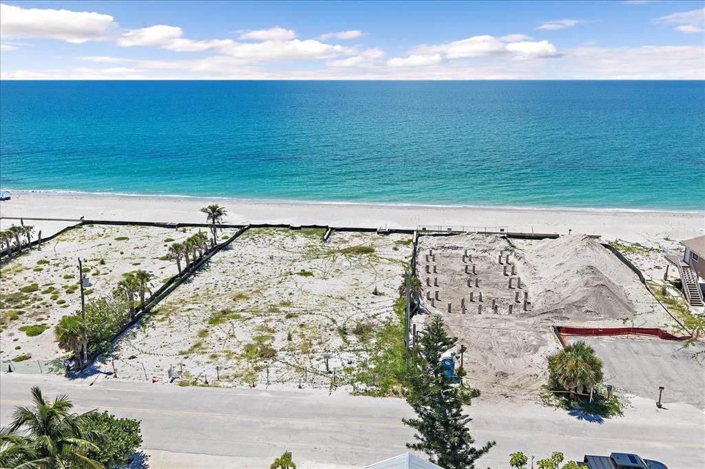 На продажу: $1,249,000 (0.25 acres)