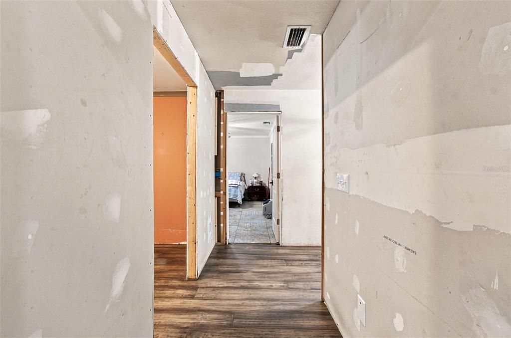 На продажу: $549,900 (5 спален, 4 ванн, 3691 Квадратных фут)