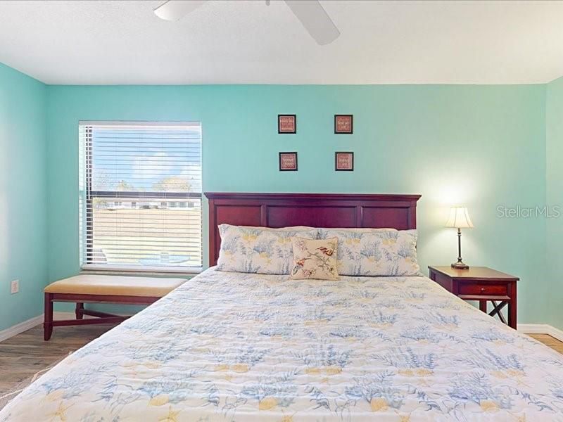 For Sale: $245,000 (2 beds, 2 baths, 1464 Square Feet)