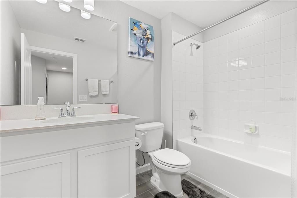 На продажу: $375,000 (3 спален, 2 ванн, 1587 Квадратных фут)