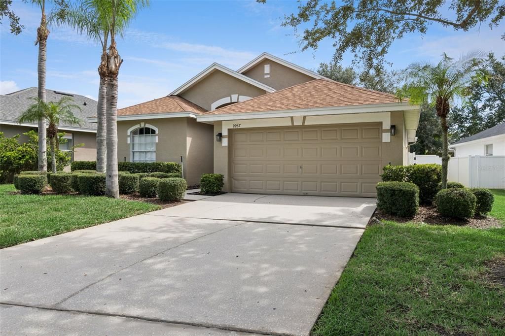 For Sale: $475,000 (3 beds, 2 baths, 1642 Square Feet)