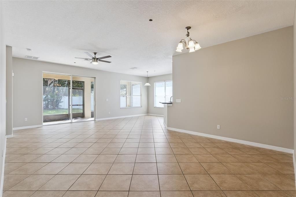 For Sale: $475,000 (3 beds, 2 baths, 1642 Square Feet)