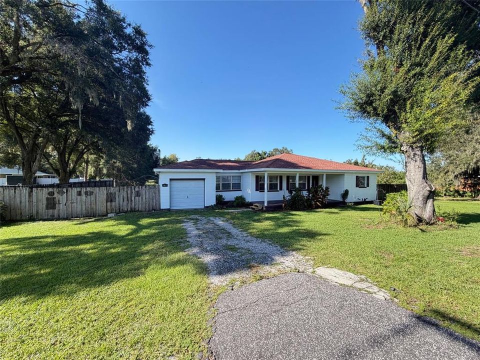 For Sale: $290,000 (3 beds, 2 baths, 1619 Square Feet)