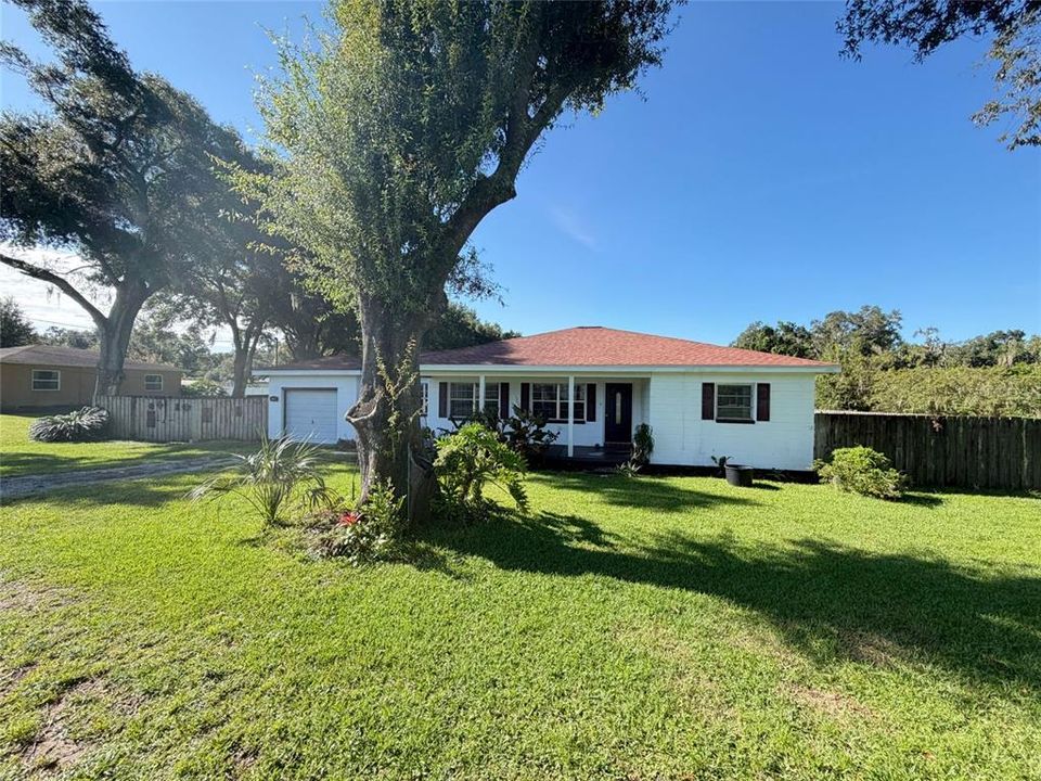 For Sale: $290,000 (3 beds, 2 baths, 1619 Square Feet)