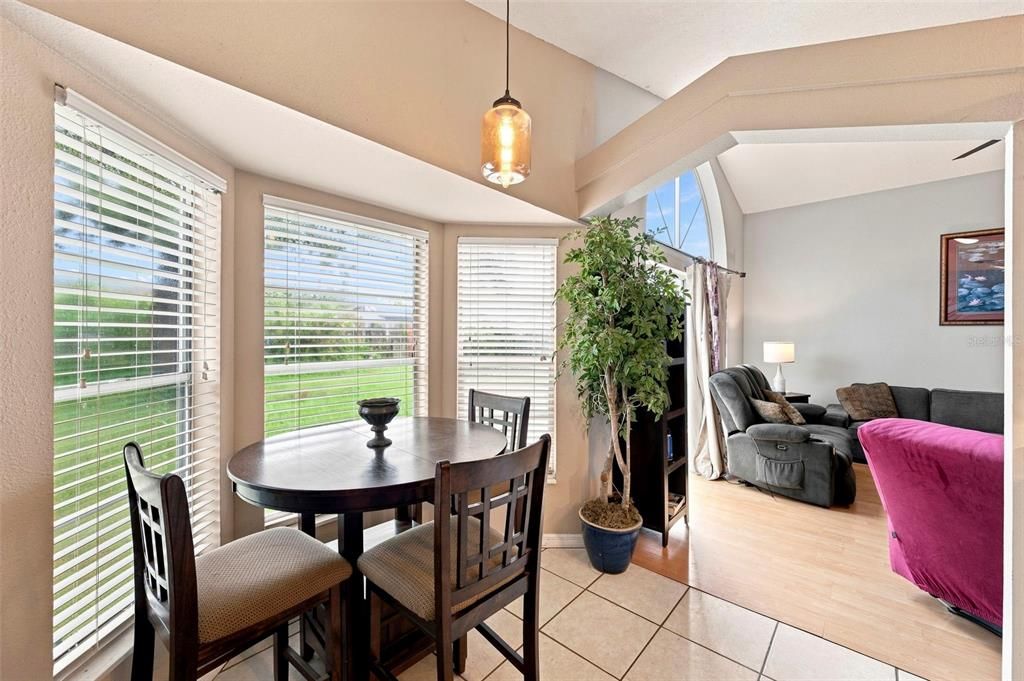 For Sale: $225,000 (3 beds, 2 baths, 1197 Square Feet)