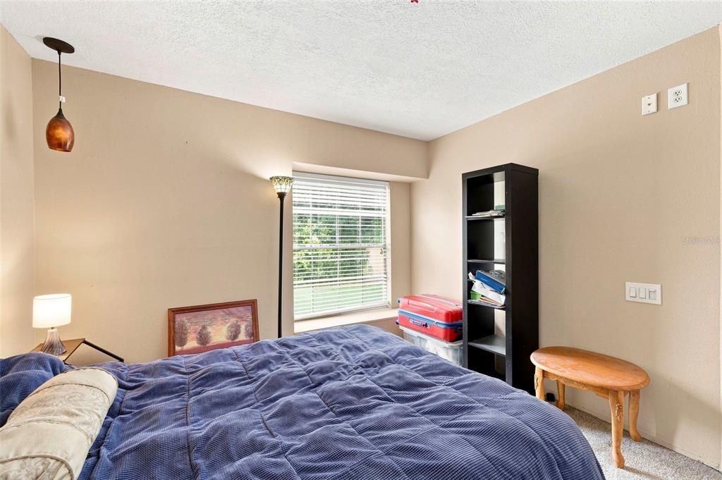 For Sale: $225,000 (3 beds, 2 baths, 1197 Square Feet)